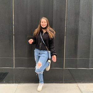 Meet your Posher, Maddie